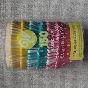 Wilton Cupcakes Liners 150 Six Design New Dots And Stripes